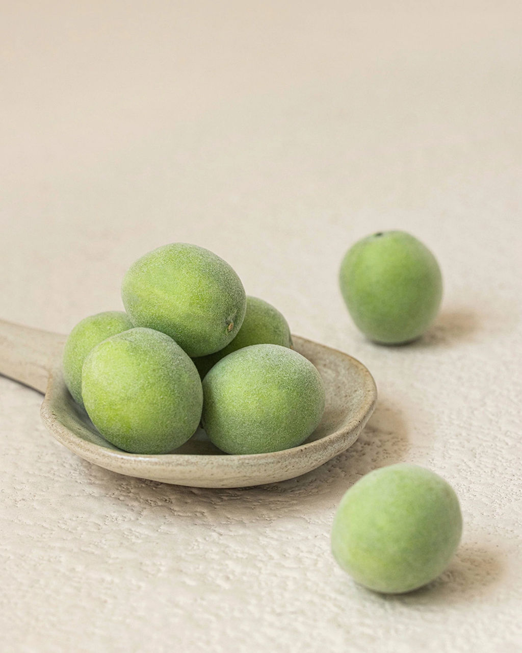 Green Plum Refreshing Cleanser