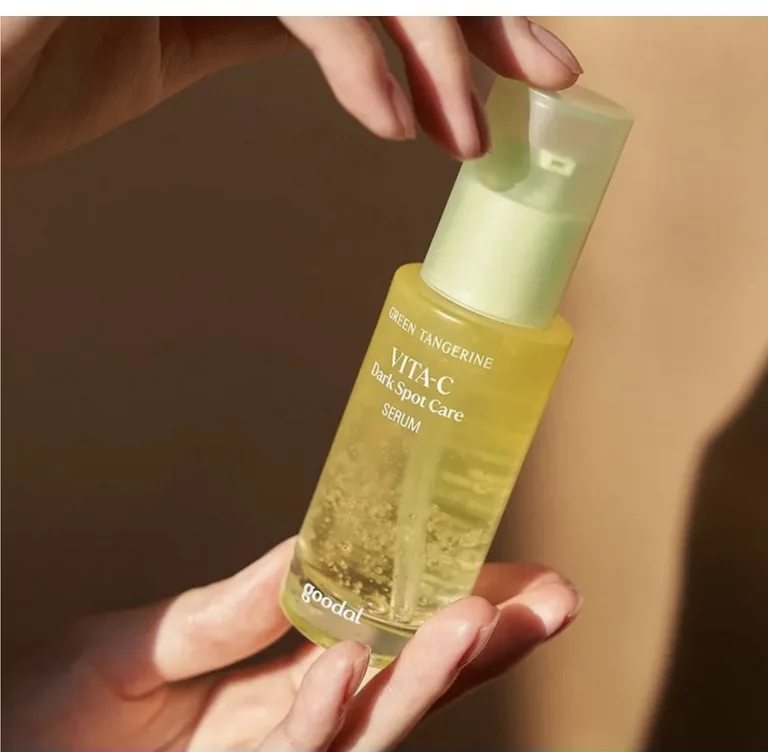 Green Tangerine Vita-C Dark Spot Care Serum